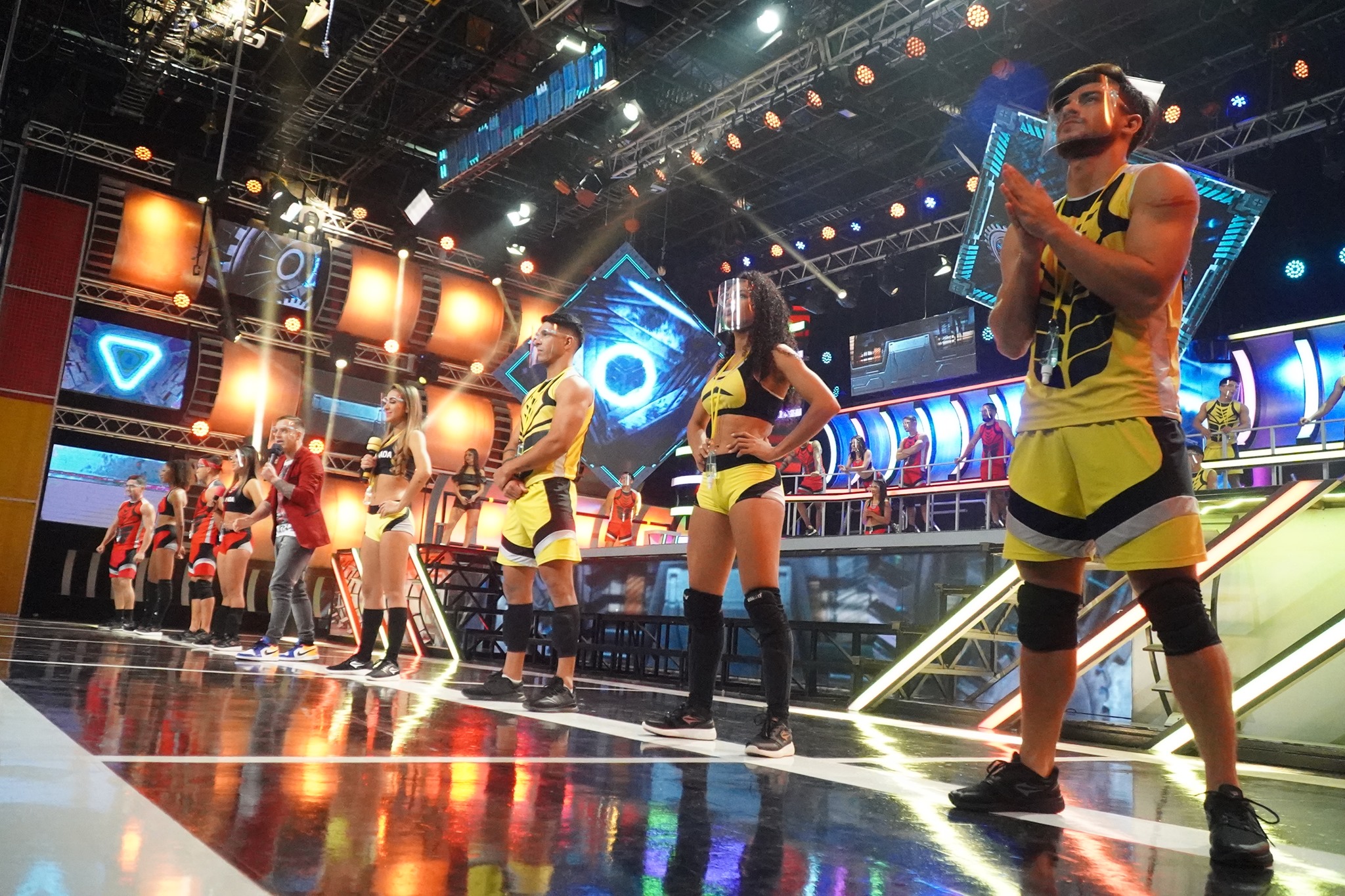 formacion-equipo-varinia-sisi01